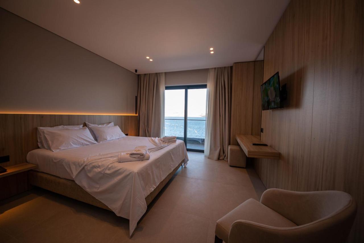 Hotel Portanova Саранде Екстериор снимка