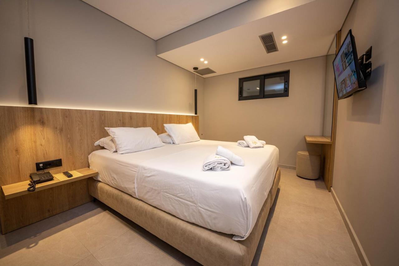 Hotel Portanova Саранде Екстериор снимка